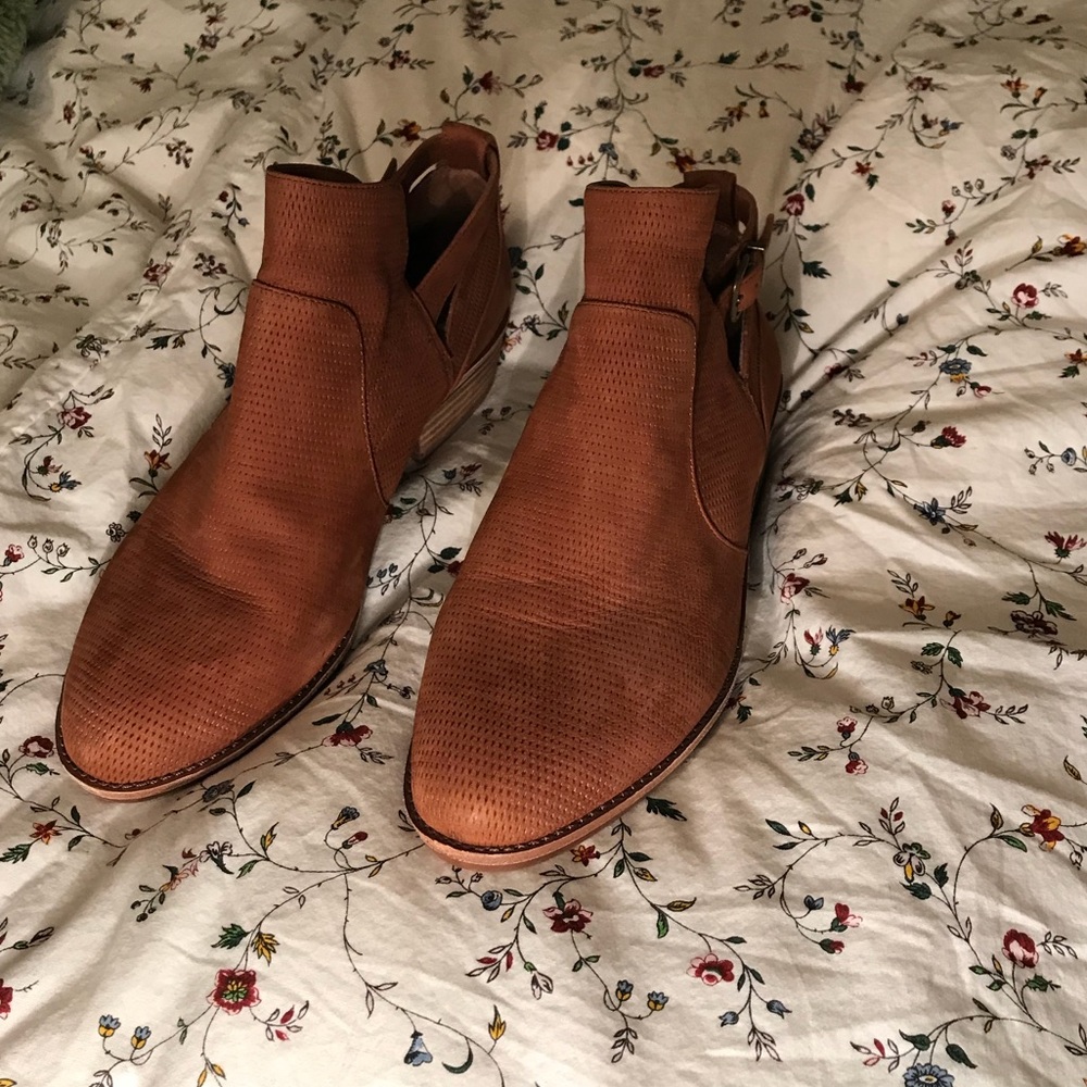 Brown Size 9 Booties!🤪🎉